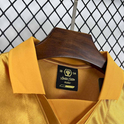 Maillot Wolves concept 2025-26