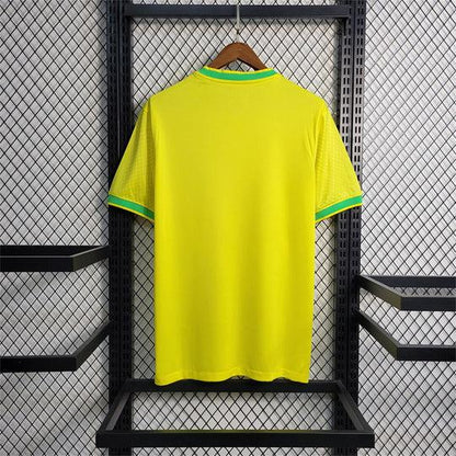 Maillot 24/25 Édition Spéciale Oiseau Jaune Du Brésil